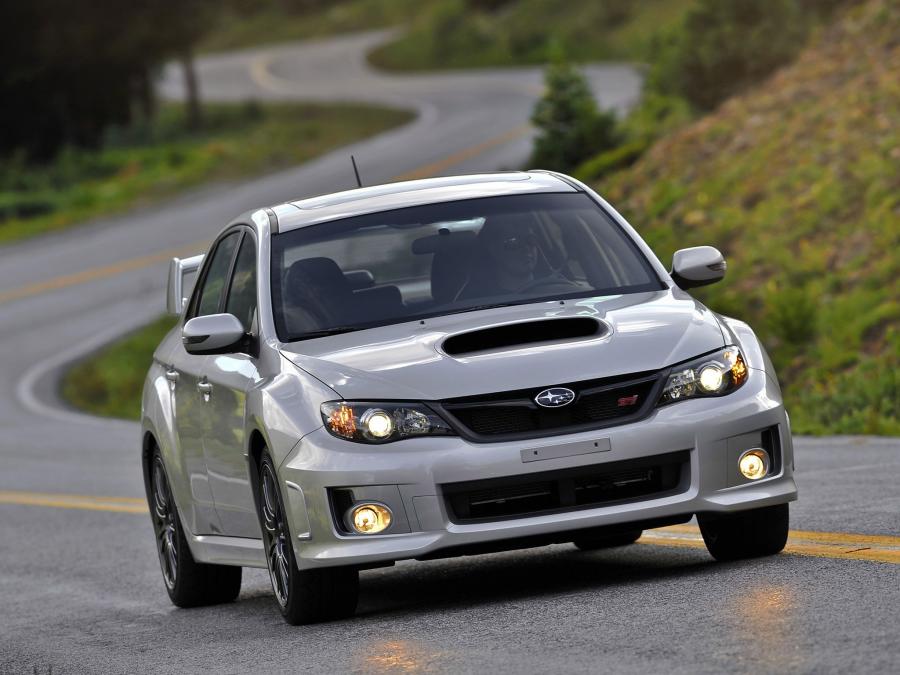 Subaru Impreza WRX STi Sedan 2010 года  (US) (фото 9 из 33)